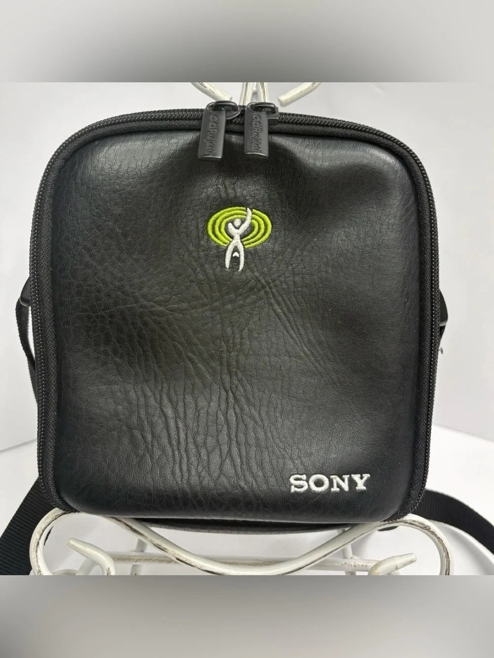 SONY - CD Projects, Model A Black CD Player Carry Case